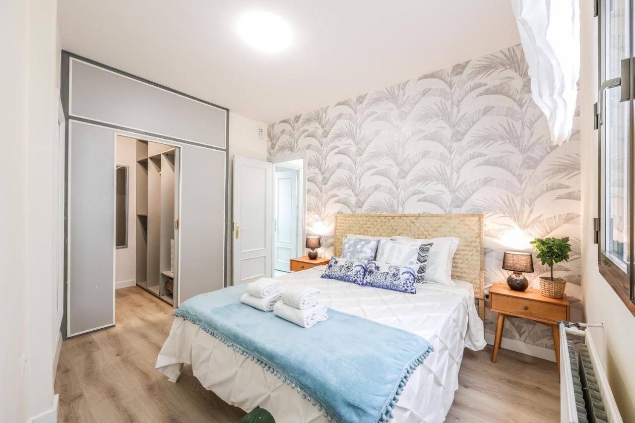 Tirso De Molina Apartment Madrid Bagian luar foto